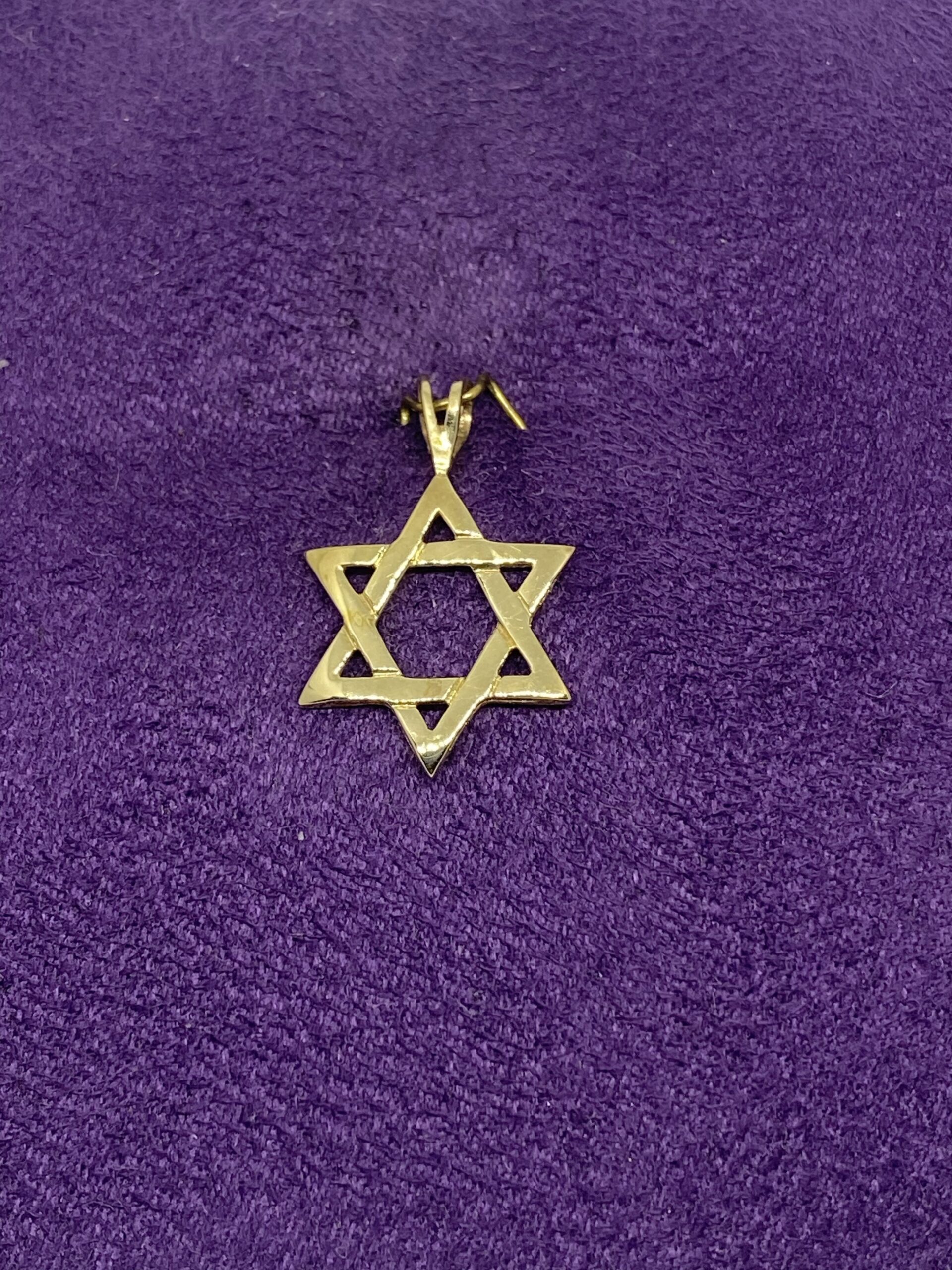 Gents 9ct Yellow Gold Star of David - By Design Jewellers Killarney Mall